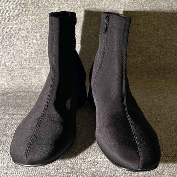 Ankle_Boots_&_Booties